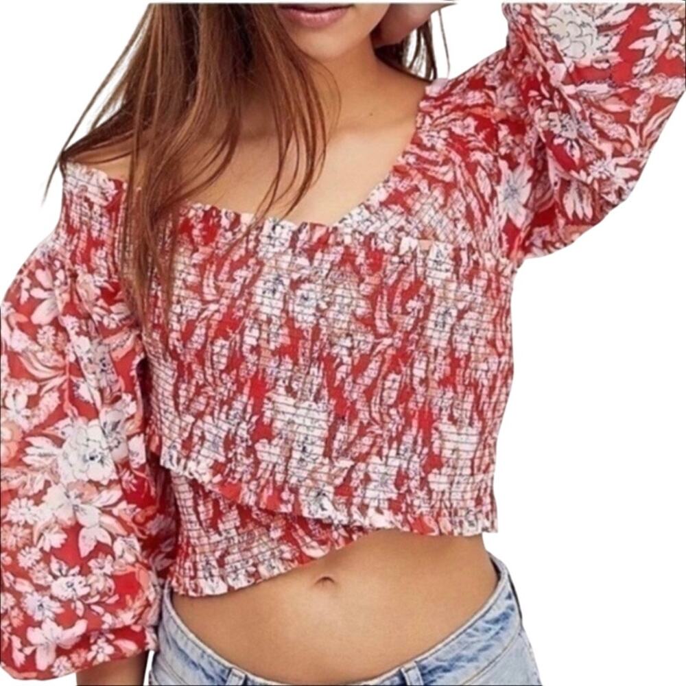 NWT Free People East to West Smocked Top in Red Floral Print Size Medium